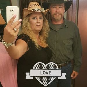 Meet your Posher, Deborah